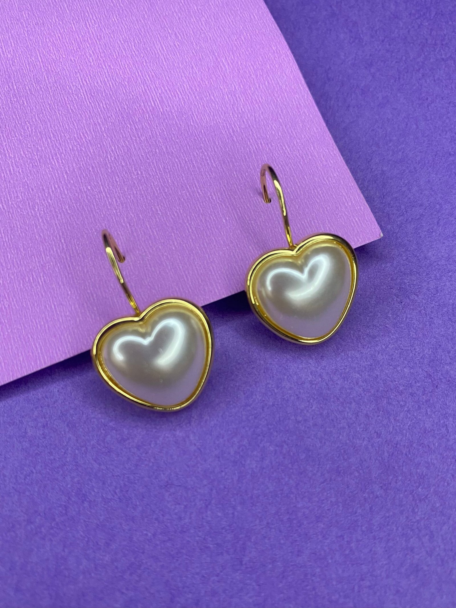 Zarcillos perlados de corazón